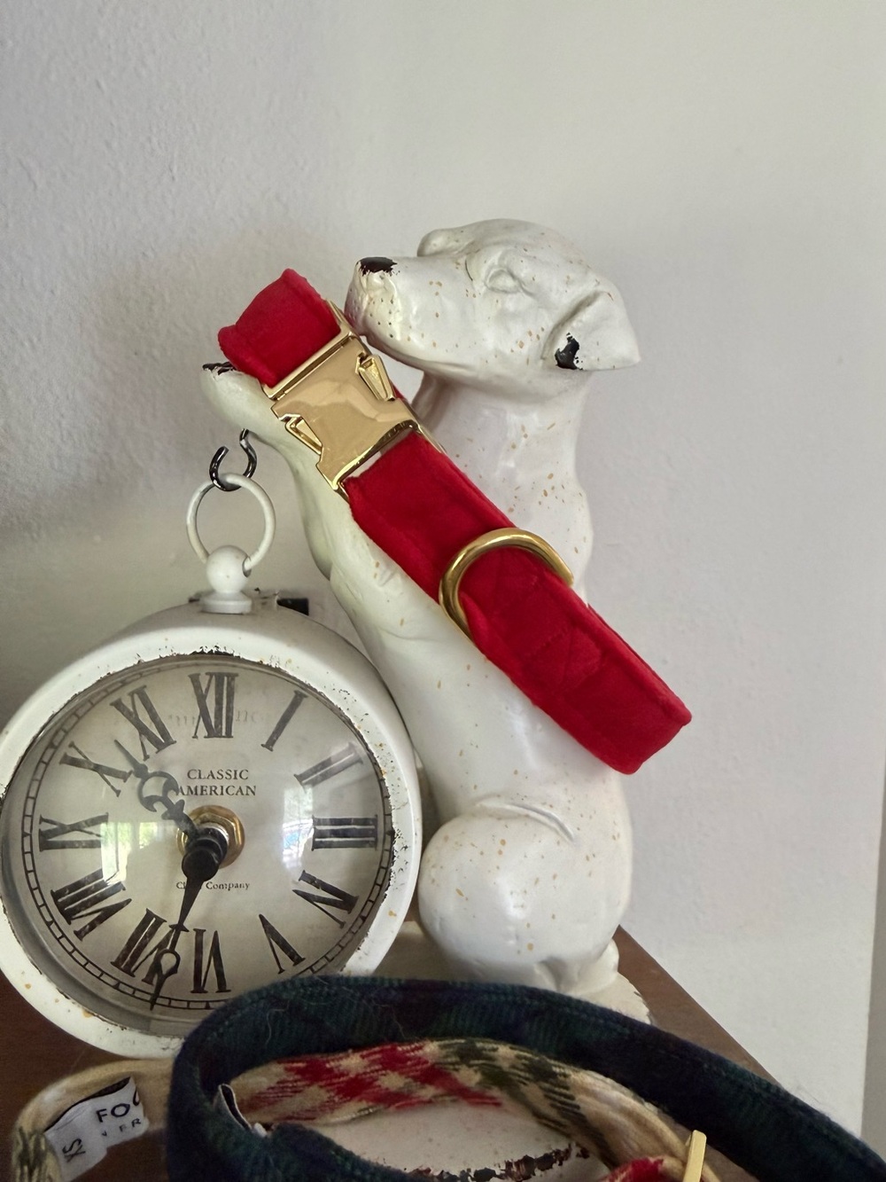 The Foggy Dog Red Velvet Collar with Gold Hardware NWOT